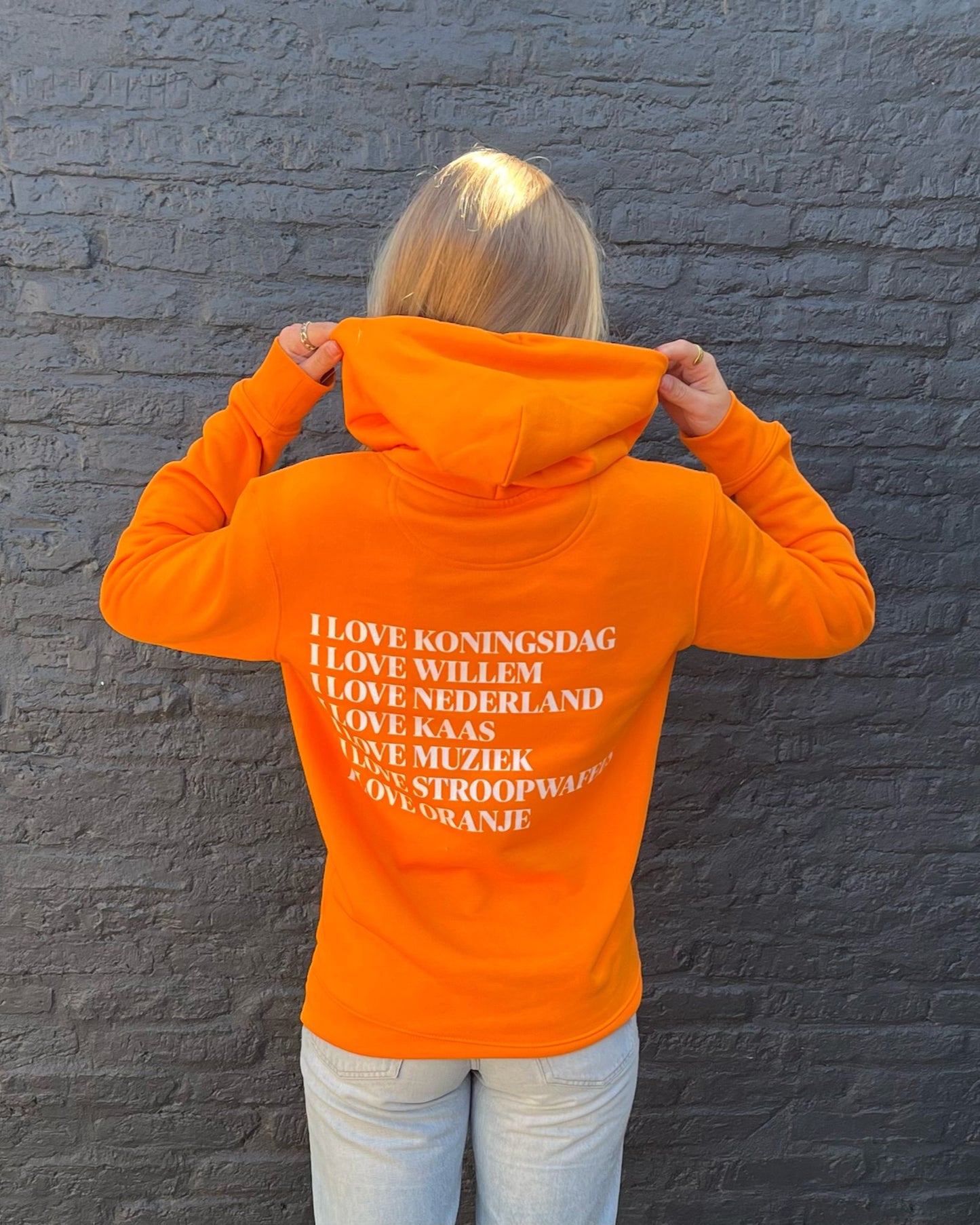 FAMKE HOODIE (bestel VOOR 22/4!!)