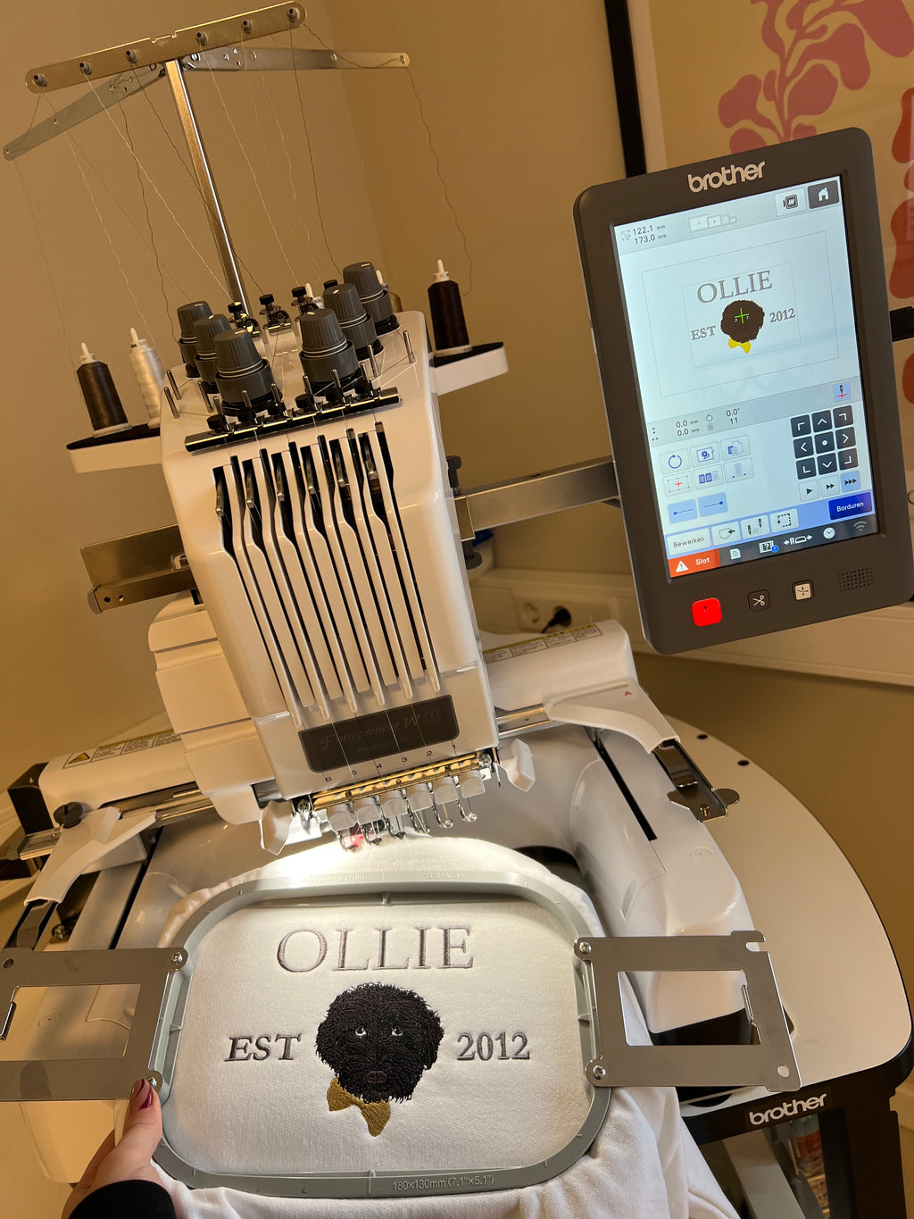 SWEATER MET HUISDIER BORDURING (ga naar www.mijnhuisdiercadeau.nl)